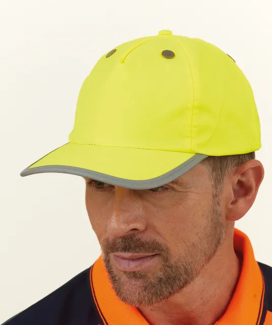 YTFC100 - Bump 5 panels Cap Black