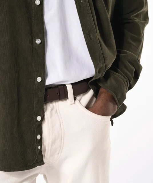 K599 - Heren overhemd met lange mouwen in ribfluweel Washed Brandy