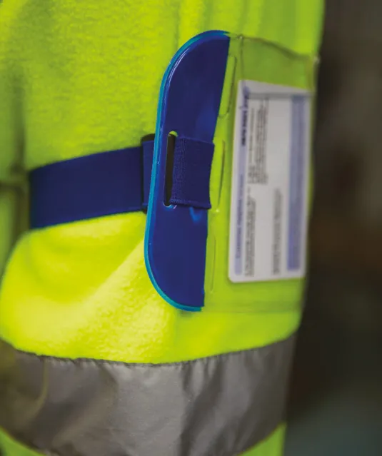 YID03 - ID Armbanden Black