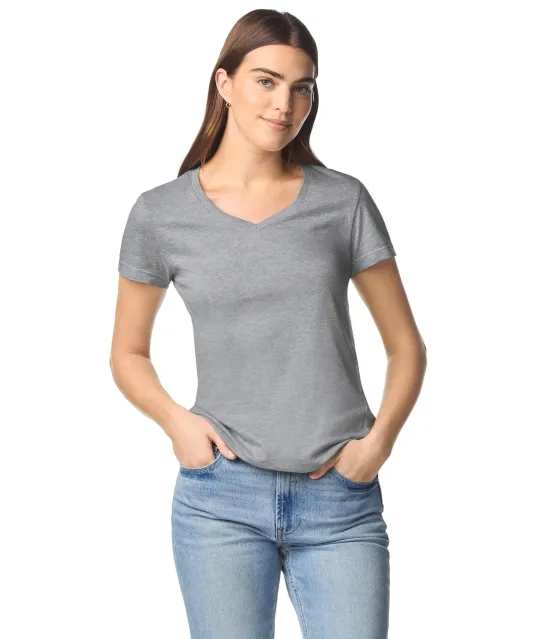 GI64V00L - Softstyle® Fitted Ladies' V-neck T-shirt White
