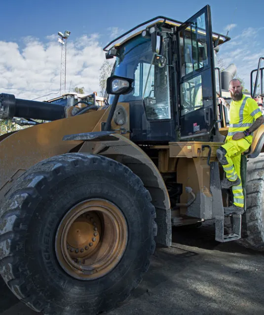 6527 SIGNALISATIESTRETCHBROEK MET SPIJKERZAKKEN EN 37,5™ TECHNOLOGIE EN ISO 20471 KLASSE 2 Geel/zwart